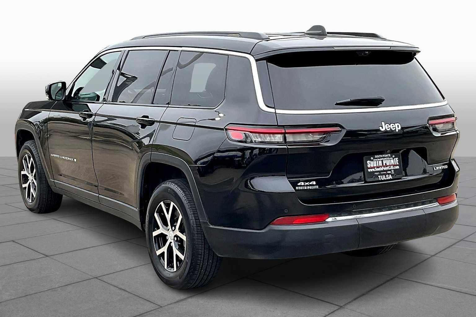 2024 Jeep Grand Cherokee Limited photo 7