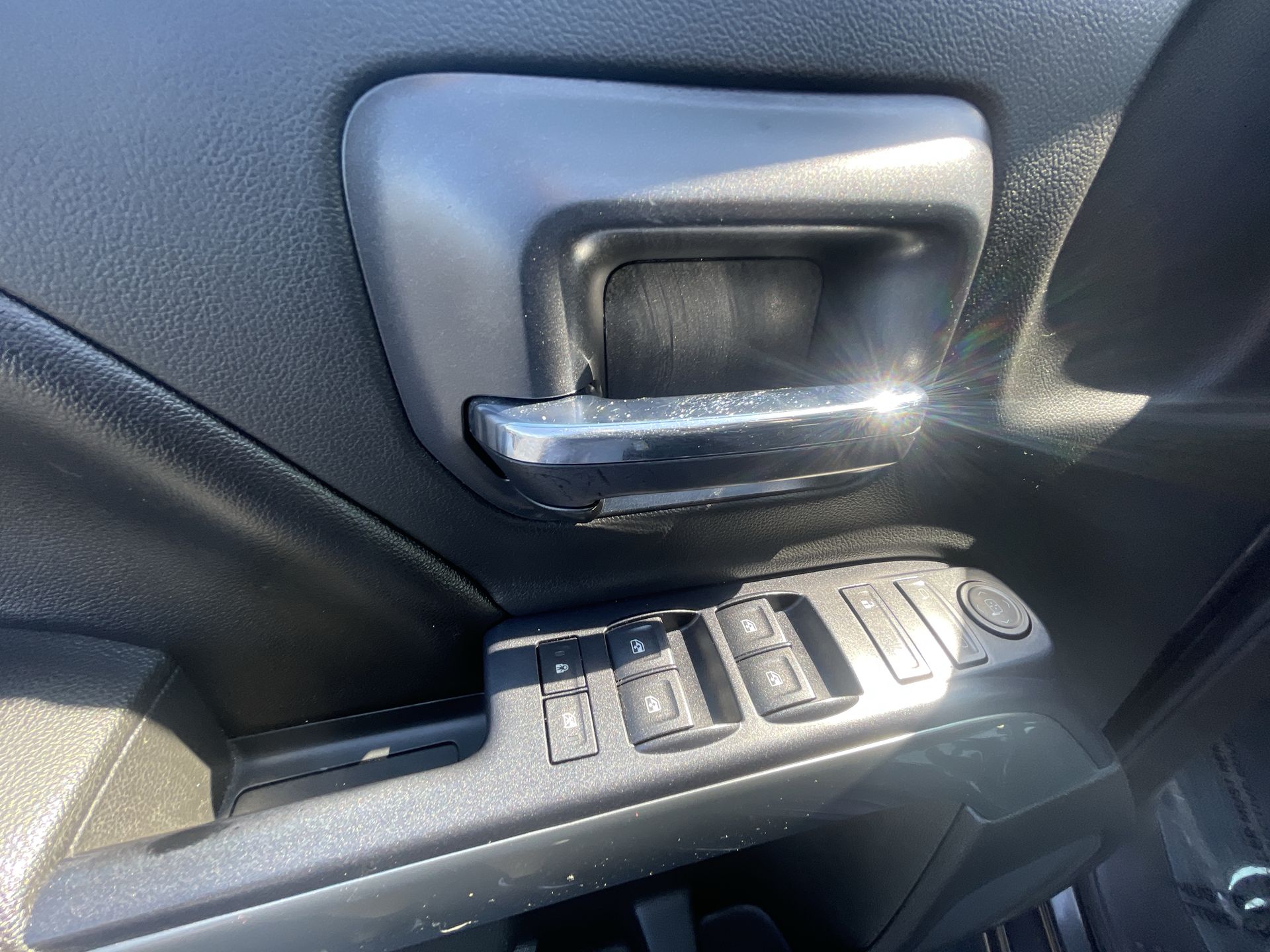 2015 Chevrolet Silverado 1500 LT photo 43
