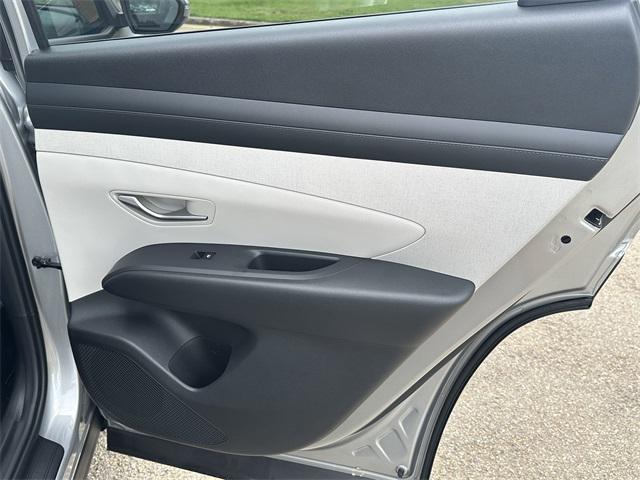 2025 Hyundai Tucson SEL Convenience photo 13