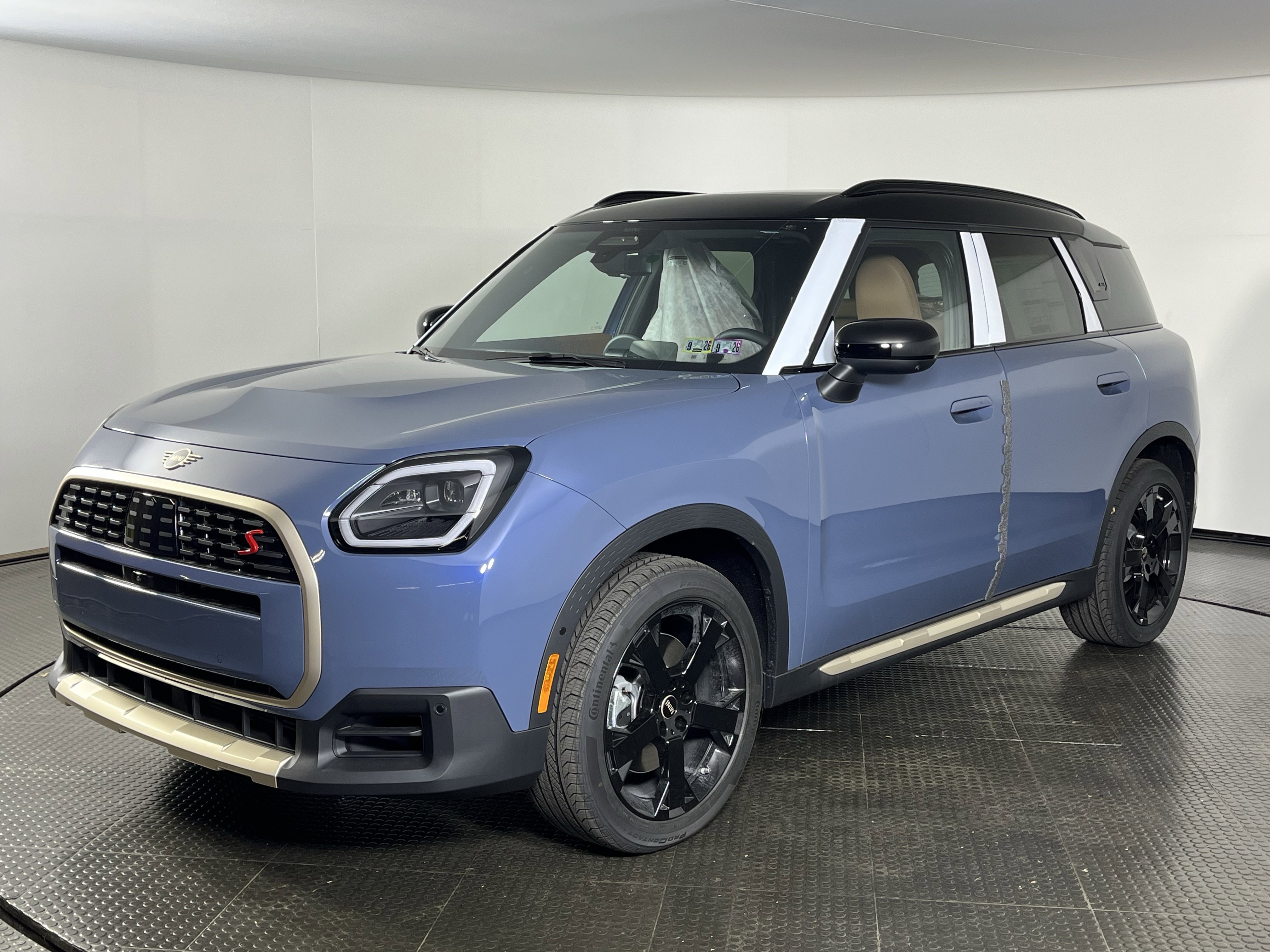 2026 MINI Countryman S's photo