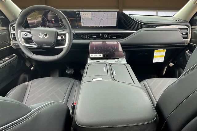2026 Infiniti QX80 Luxe photo 16