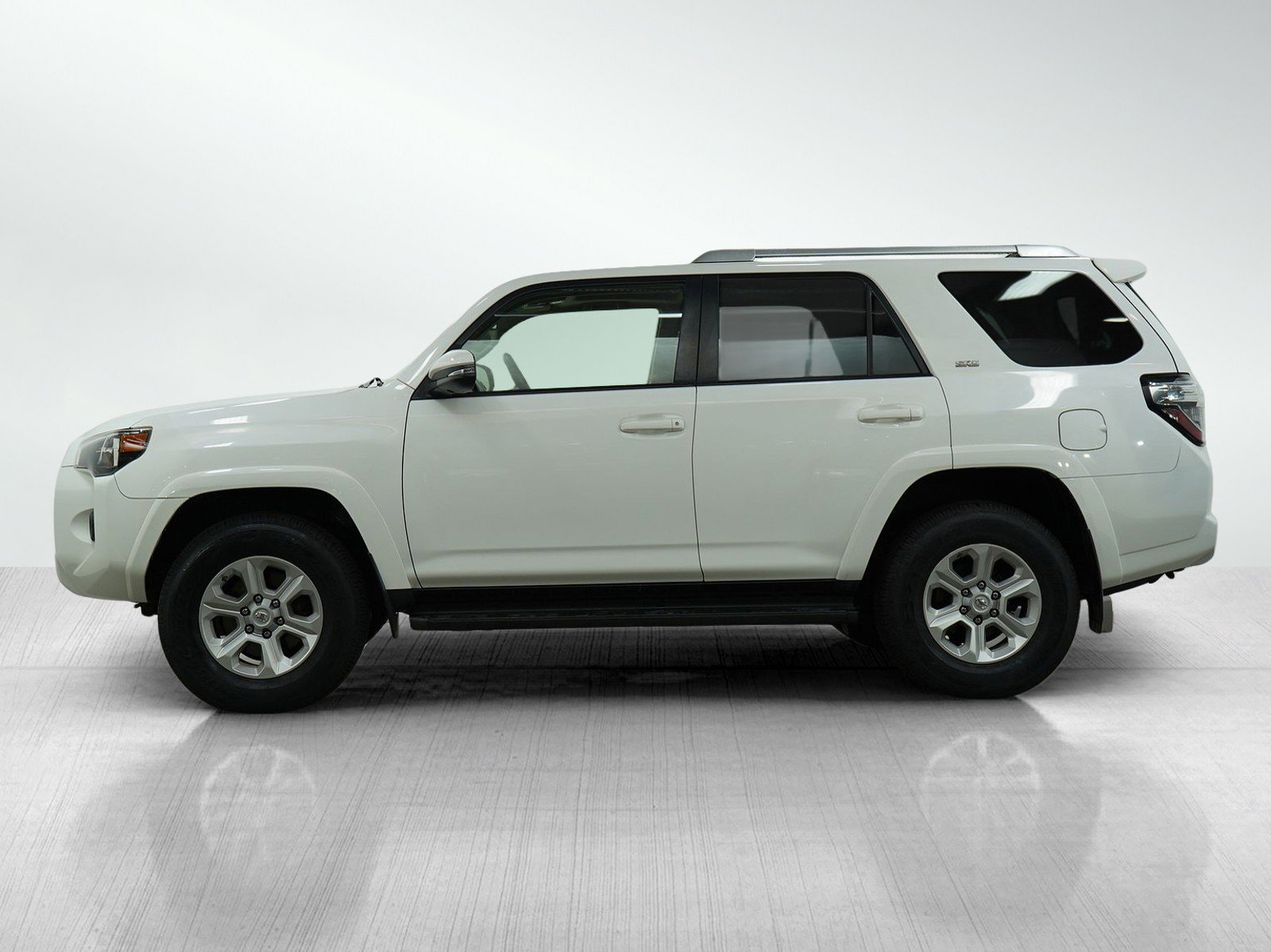 2015 Toyota 4Runner SR5 Premium photo 2