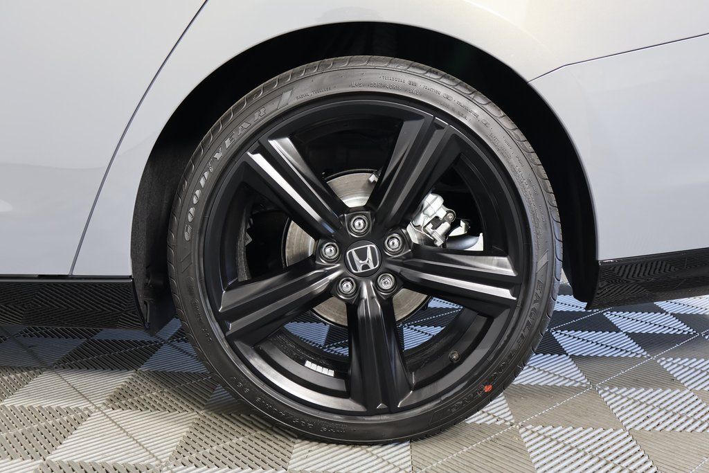 2025 Honda Accord Hybrid Sport-L photo 10