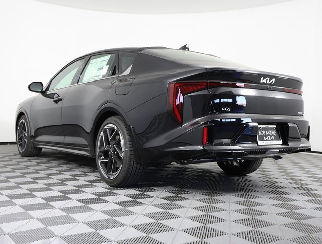 2025 Kia K4 GT-Line photo 3
