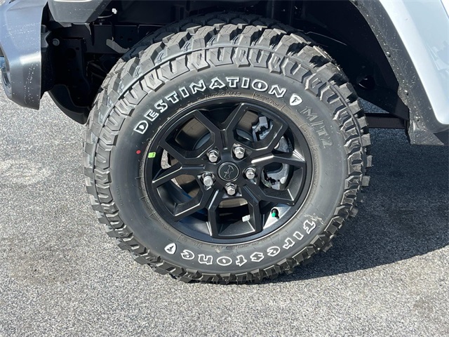 2025 Jeep Gladiator Willys photo 12