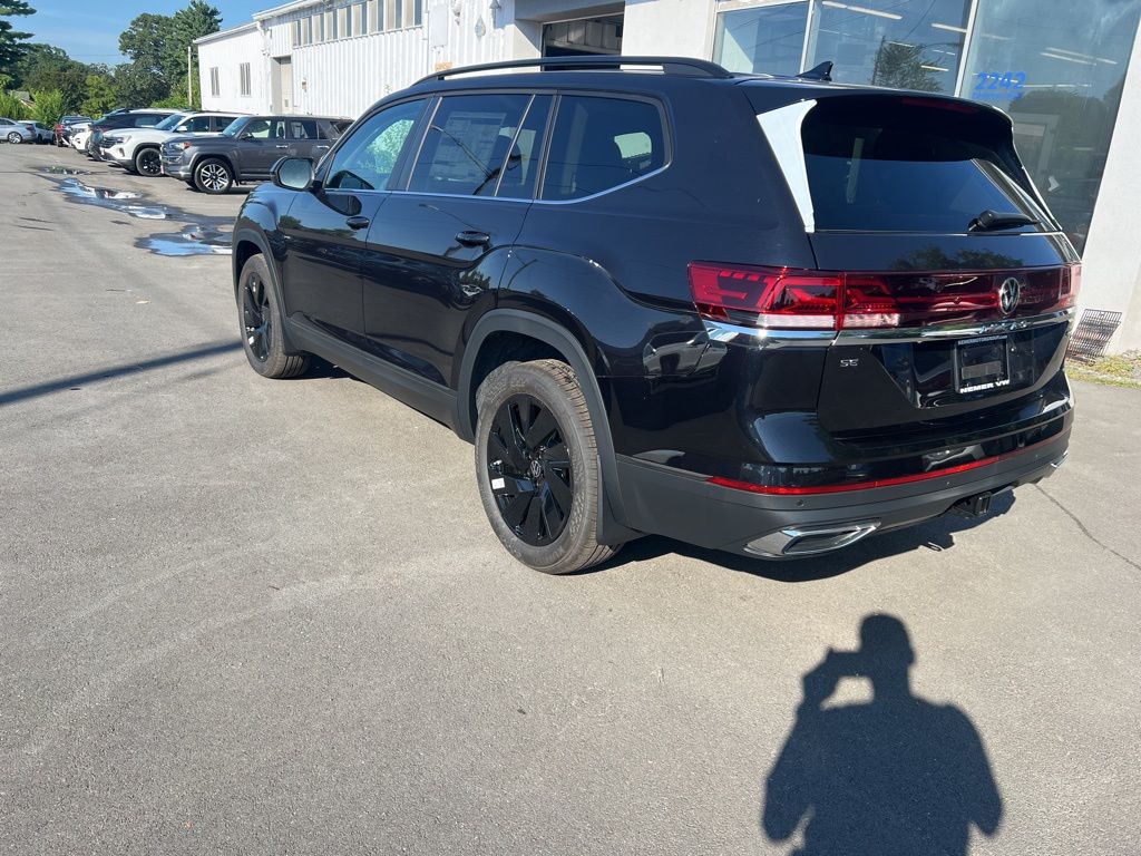 2026 Volkswagen Atlas SE Technology photo 13