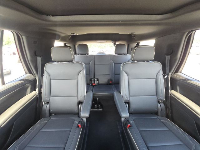 2023 Gmc Yukon SLT photo 14