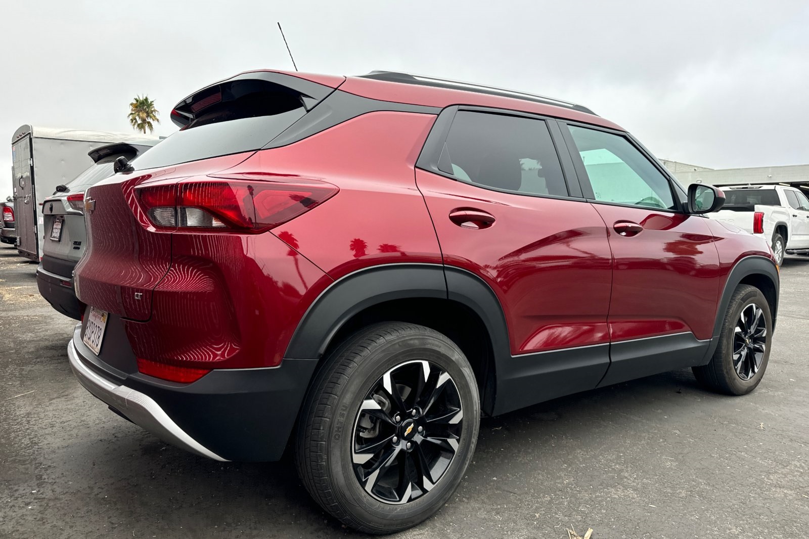 2022 Chevrolet Trailblazer LT photo 2