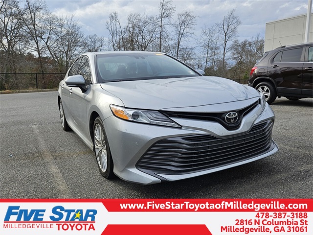 2018 Toyota Camry XLE's photo