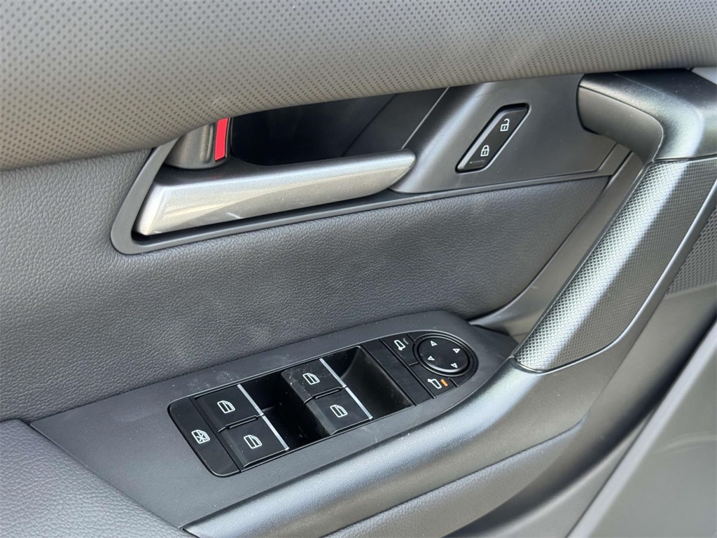 2025 Mazda CX-50 Preferred photo 27