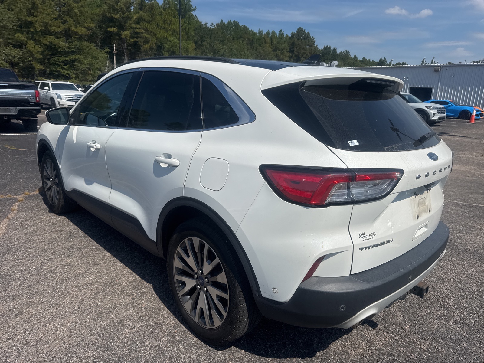 2020 Ford Escape Titanium photo 3