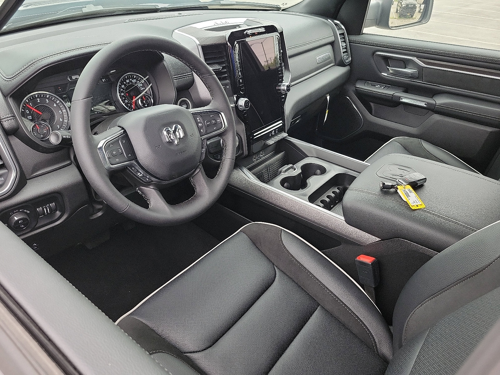 2025 Ram 1500 Laramie photo 3