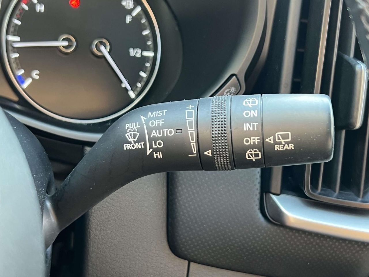 2023 Mazda CX-50 2.5 Preferred Plus photo 22