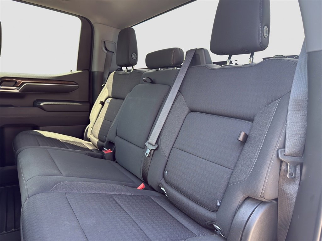 2023 Chevrolet Silverado RST photo 10