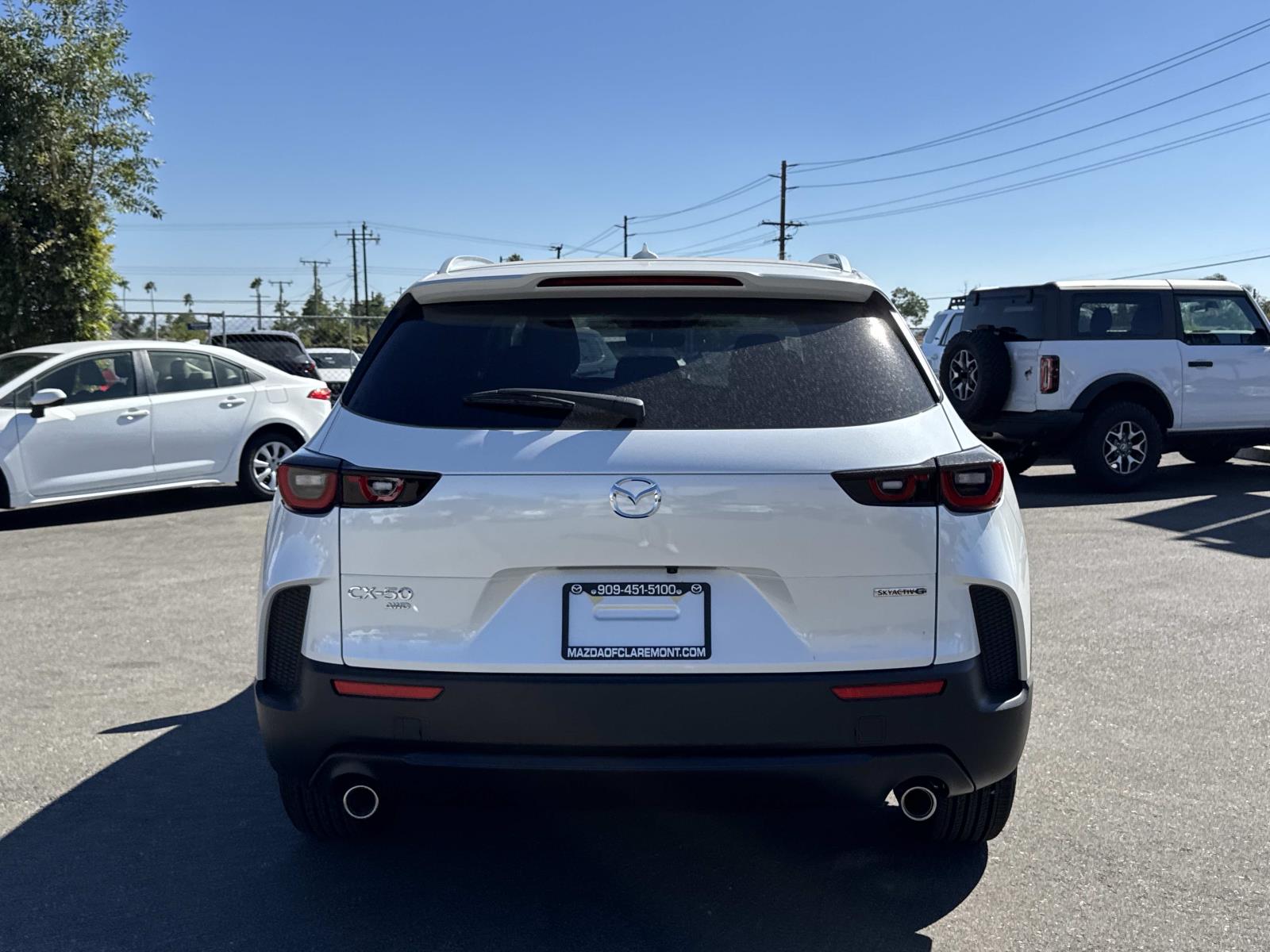 2025 Mazda CX-50 2.5 S Premium photo 4