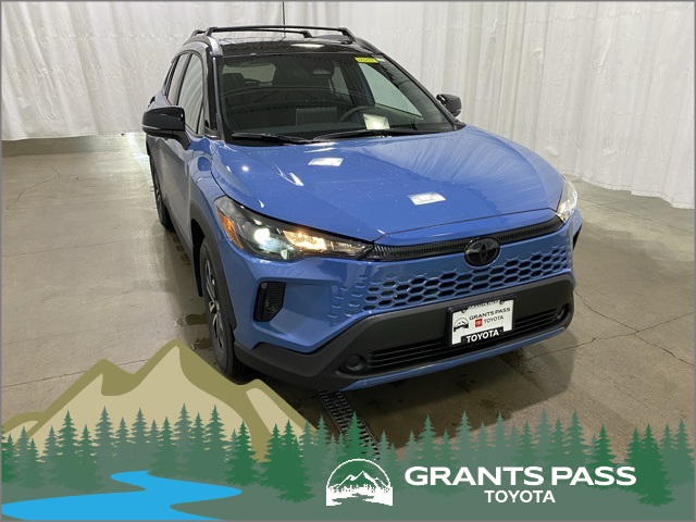 2026 Toyota Corolla Cross SE's photo