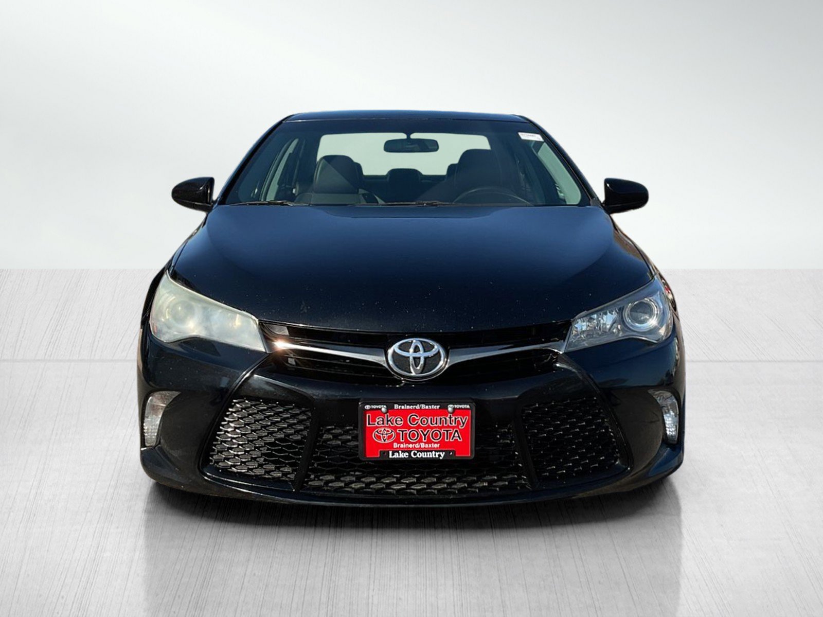 2016 Toyota Camry SE photo 8