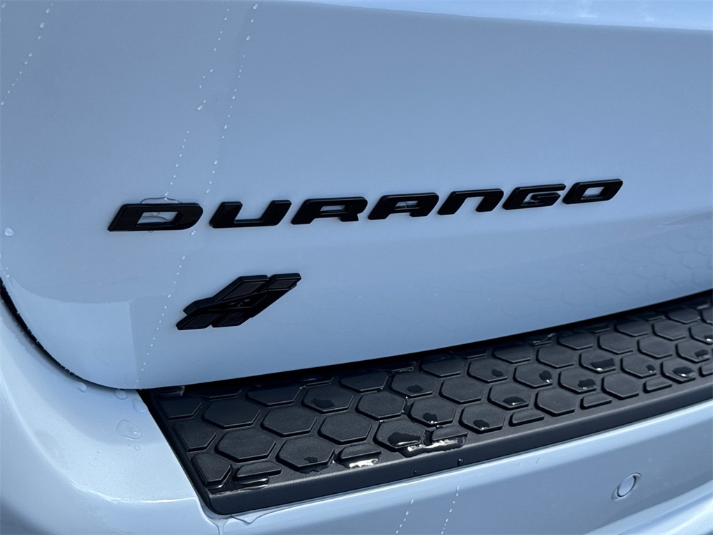 2025 Dodge Durango R/T Plus photo 12