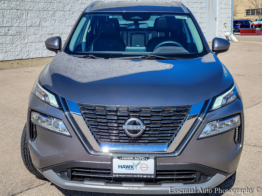2023 Nissan Rogue SV photo 4
