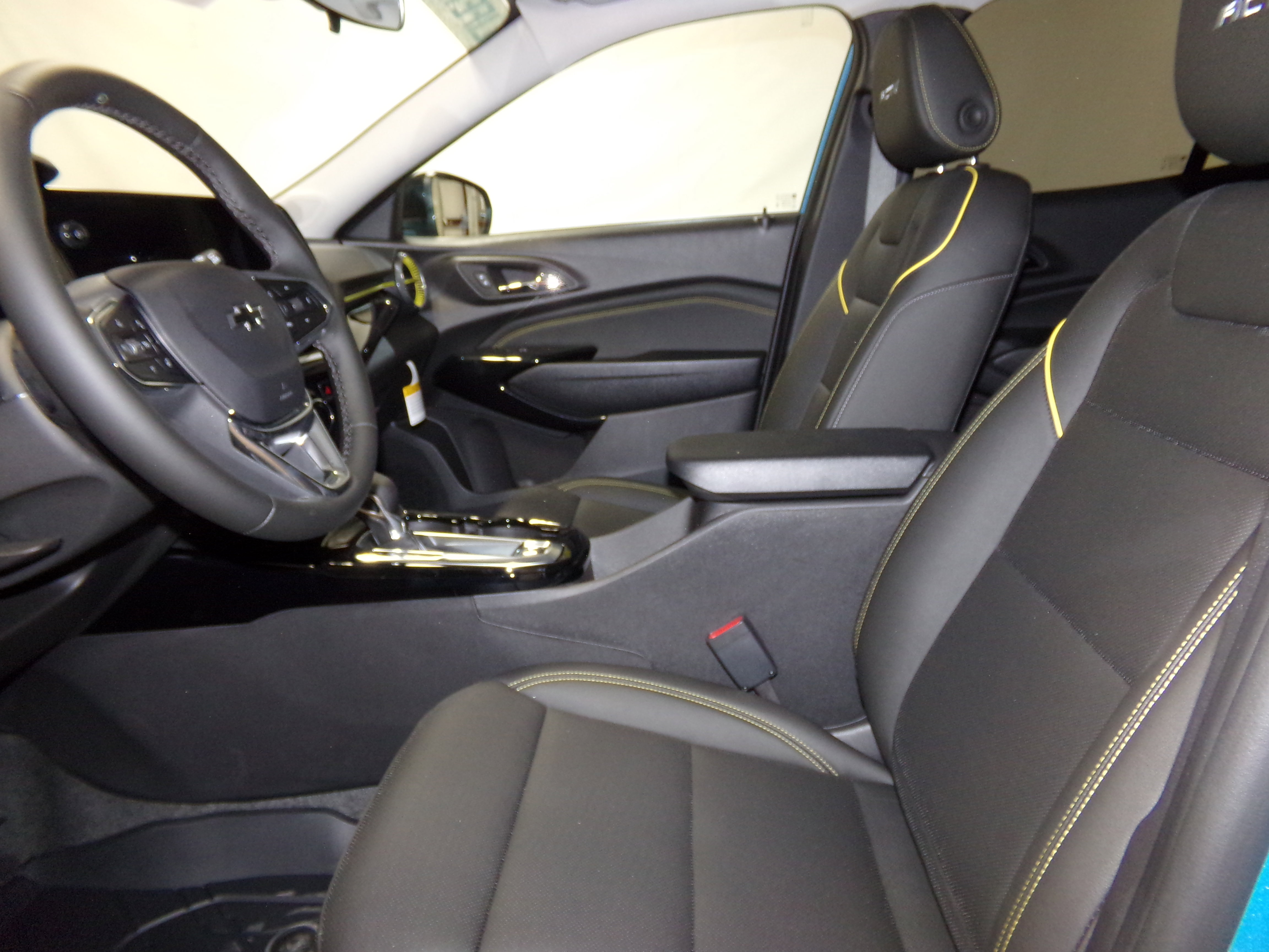 2025 Chevrolet Trax ACTIV photo 11