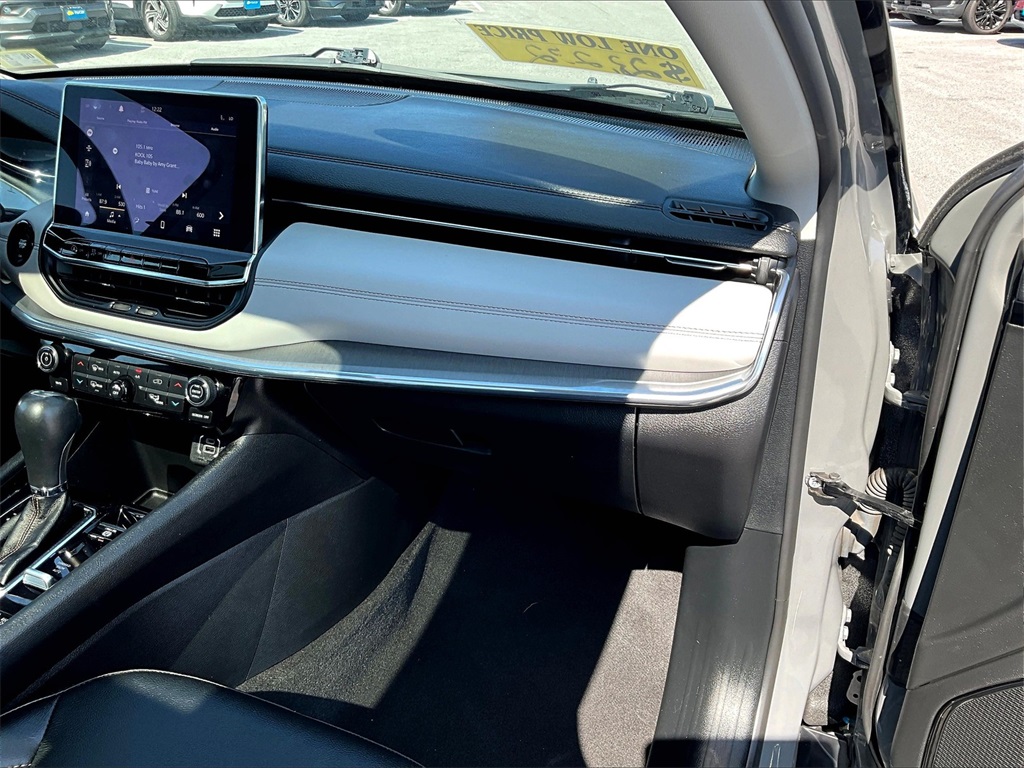 2022 Jeep Compass Limited photo 13
