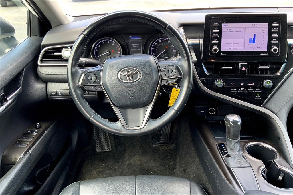 2021 Toyota Camry SE photo 5