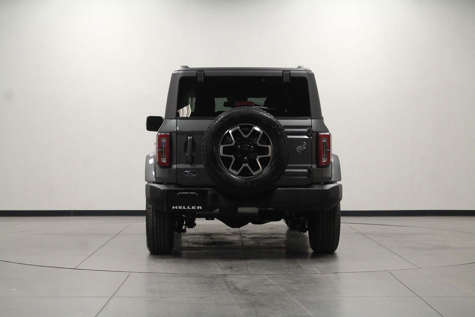 2024 Ford Bronco Outer Banks photo 4