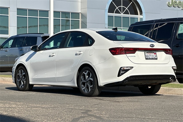 2020 Kia Forte FE LXS photo 5