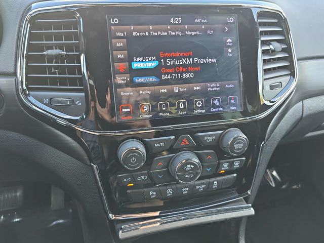2020 Jeep Grand Cherokee Altitude photo 20