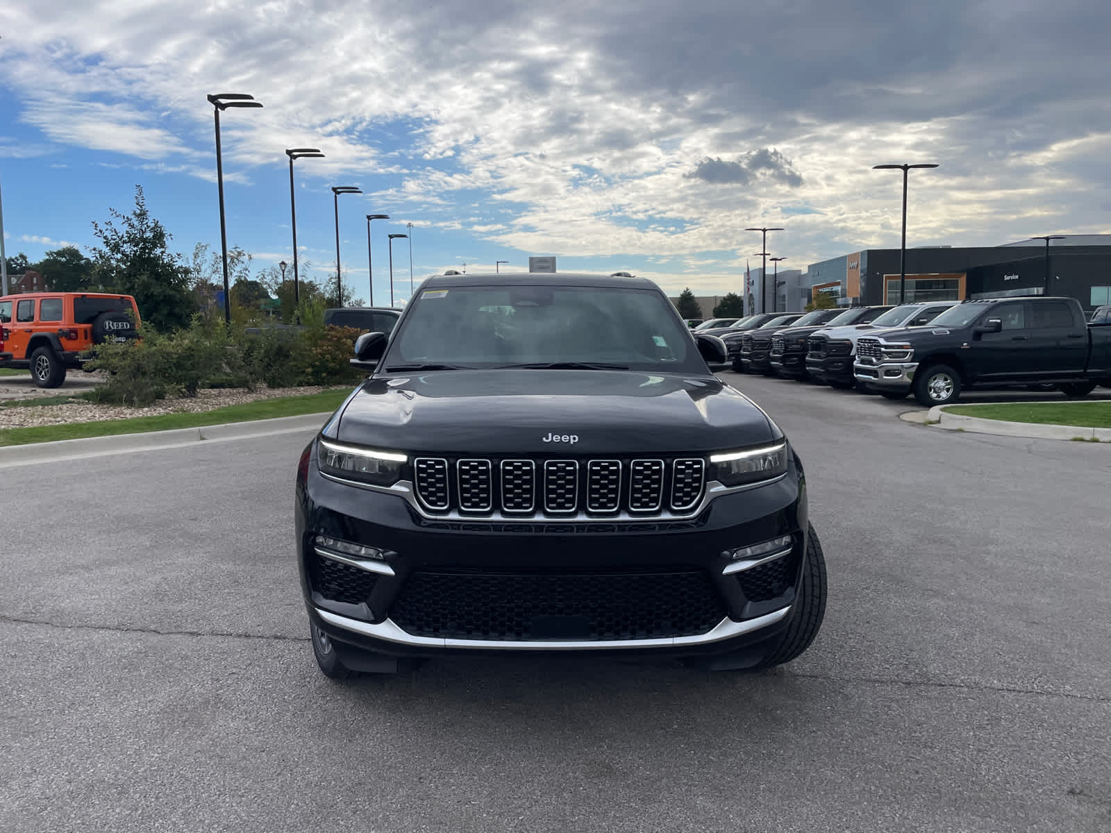 2025 Jeep Grand Cherokee Summit Reserve photo 3
