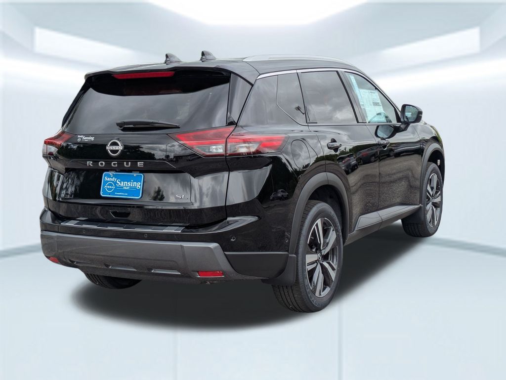 2025 Nissan Rogue SL photo 3