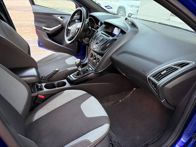 2014 Ford Focus ST photo 3