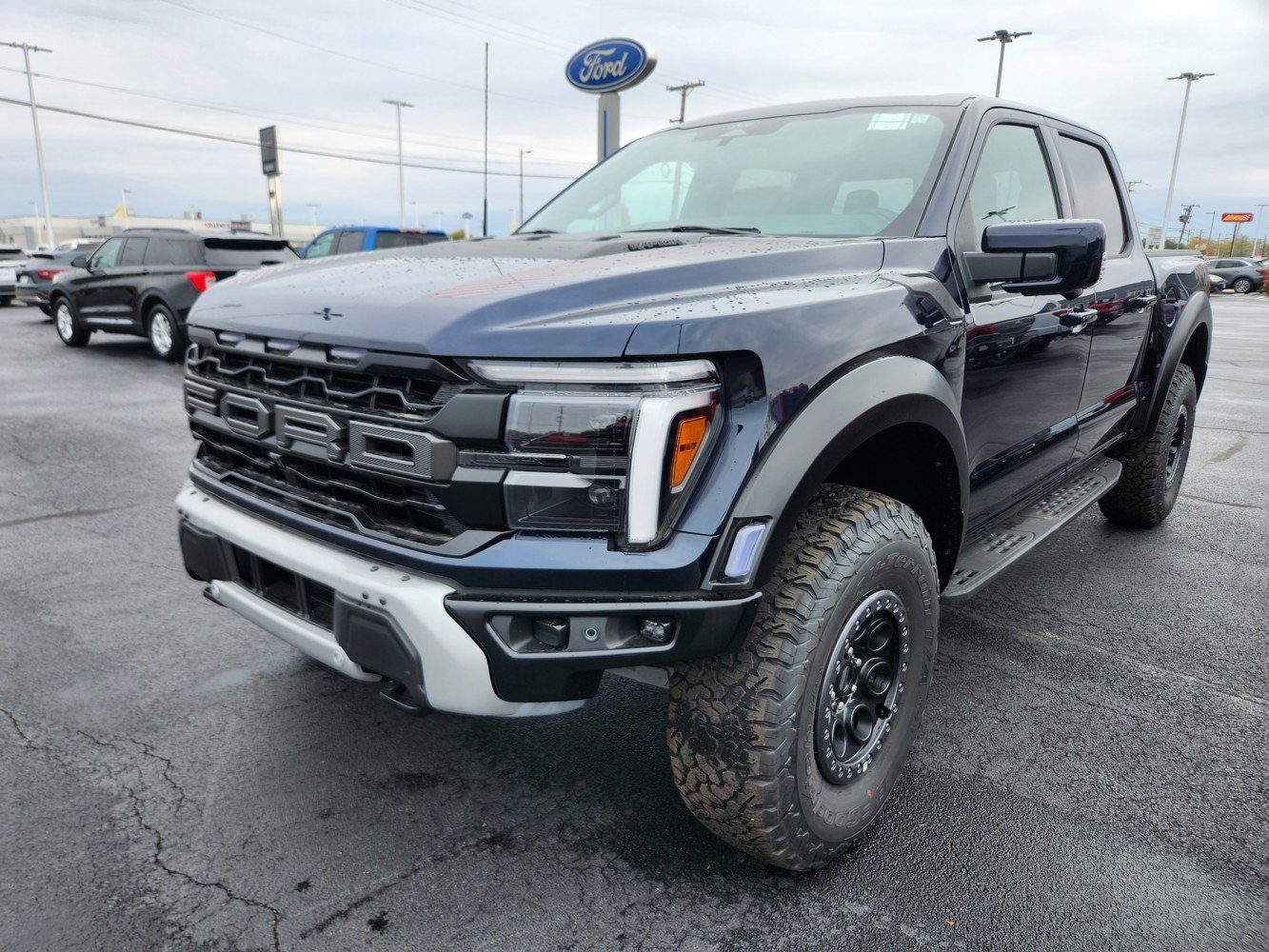 2025 Ford F-150 Raptor photo 3