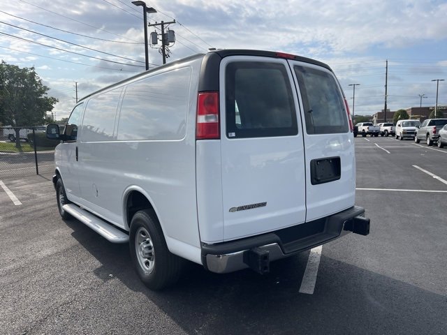 2023 Chevrolet Express Cargo Van 2500 photo 5