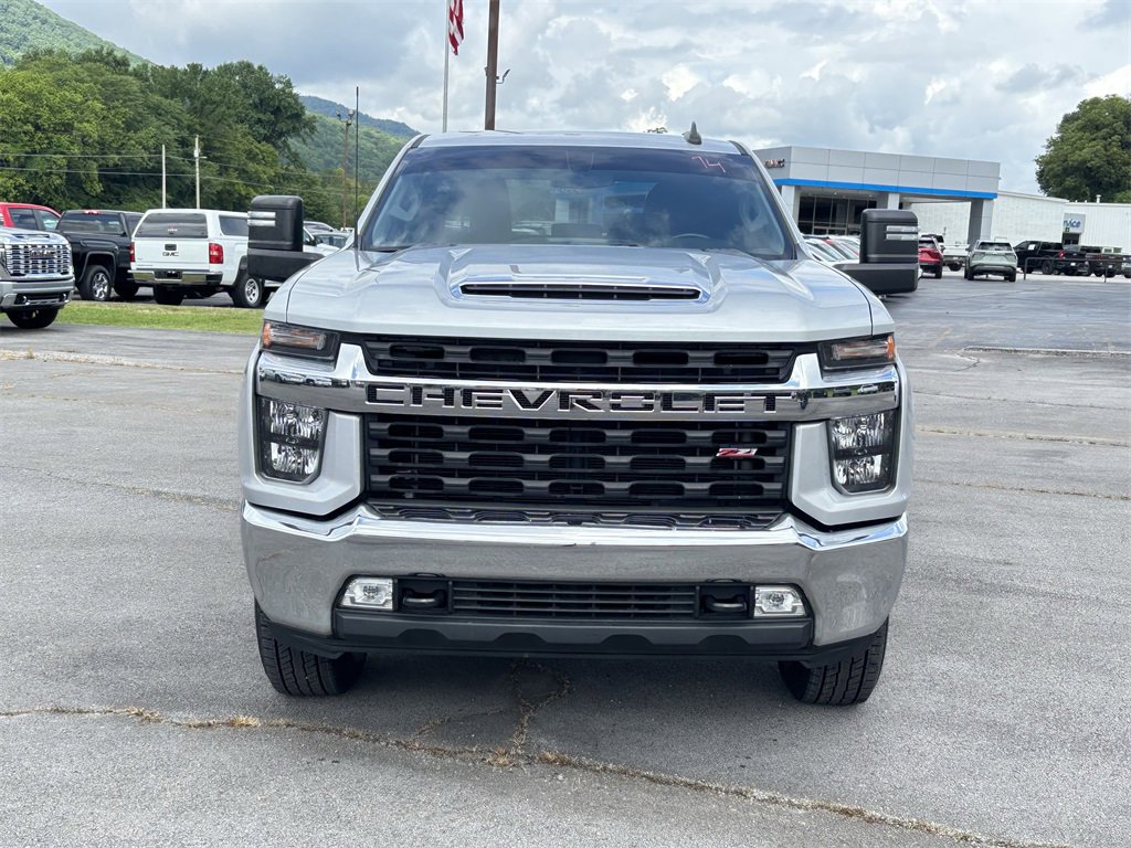 2022 Chevrolet Silverado 2500HD LT photo 4