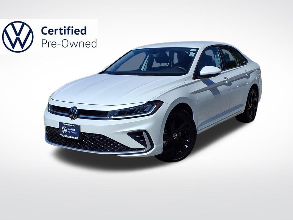 2025 Volkswagen Jetta SE's photo