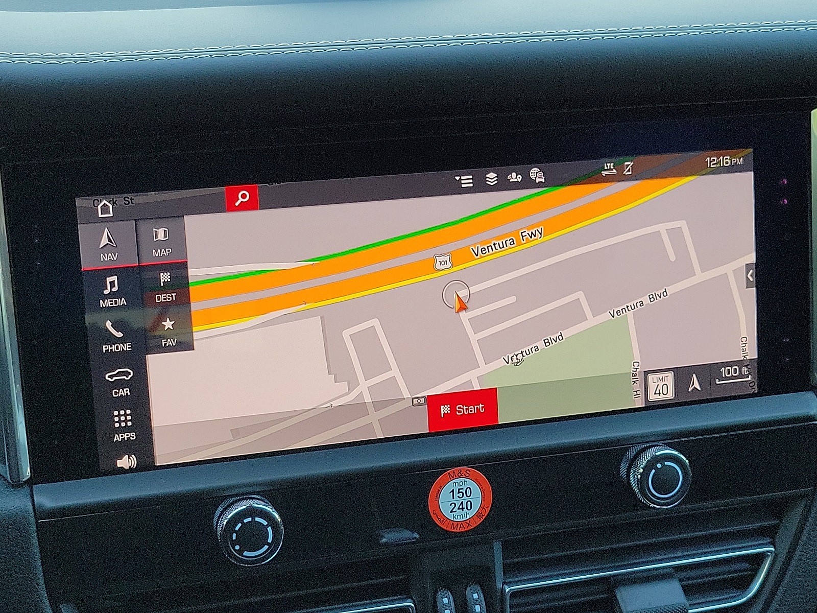 2026 Porsche Macan GTS photo 16