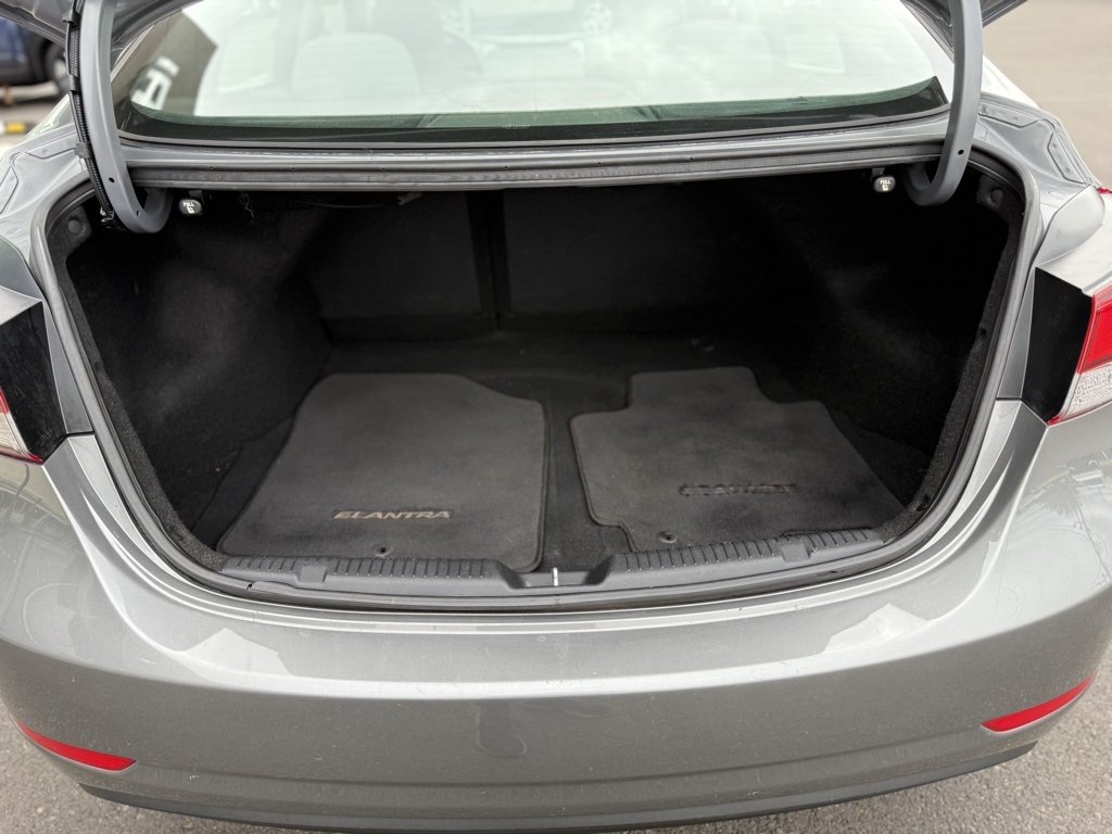 2014 Hyundai Elantra SE photo 6