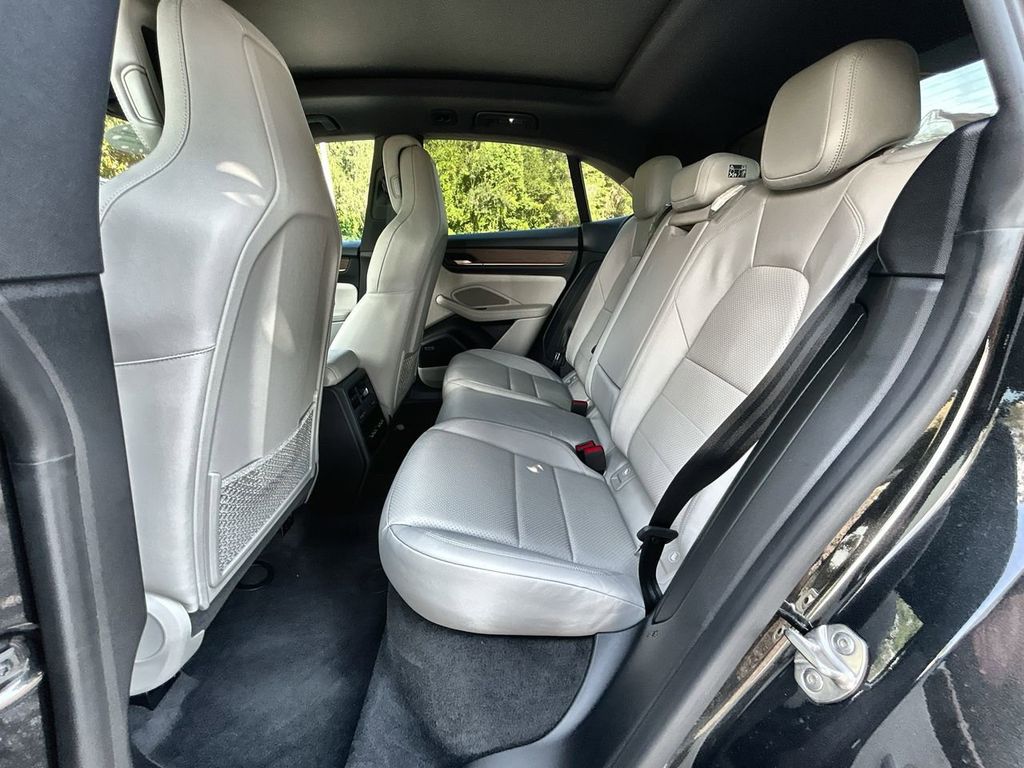 2024 Porsche Macan Electric 4 photo 26