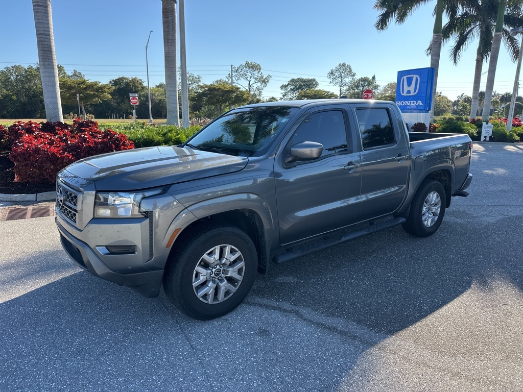 2022 Nissan Frontier SV's photo