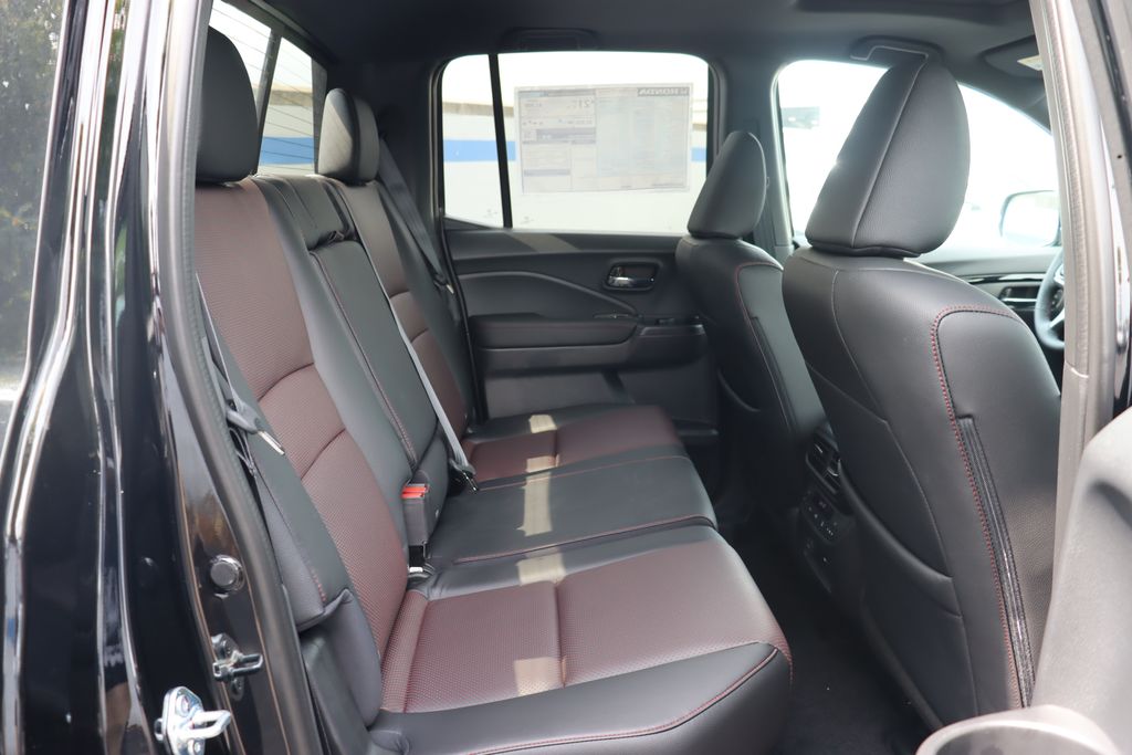 2025 Honda Ridgeline Black Edition photo 13