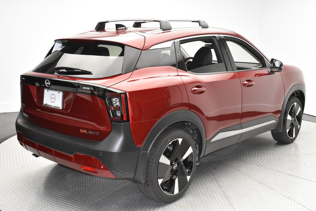 2026 Nissan Kicks SR photo 3