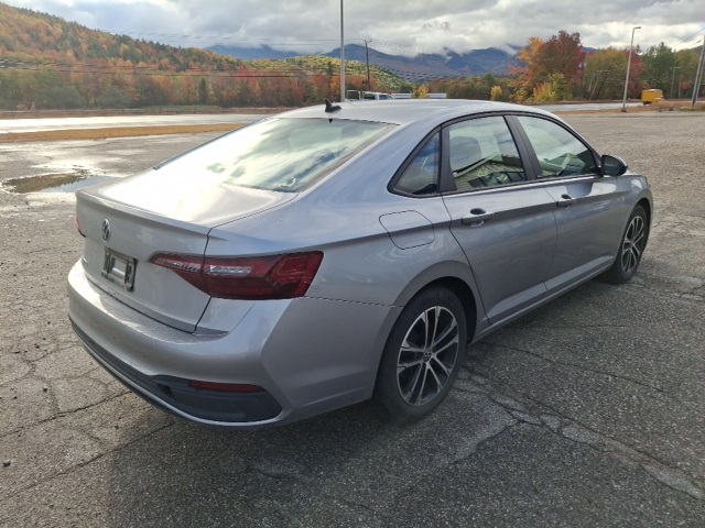 2023 Volkswagen Jetta 1.5T Sport photo 3