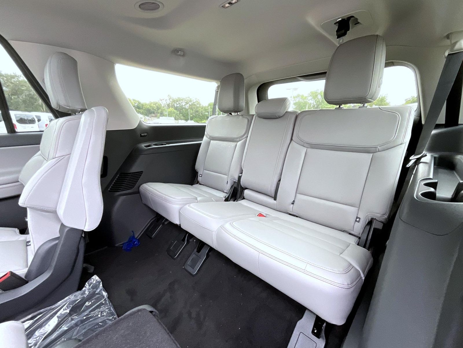 2025 Ford Expedition MAX photo 9