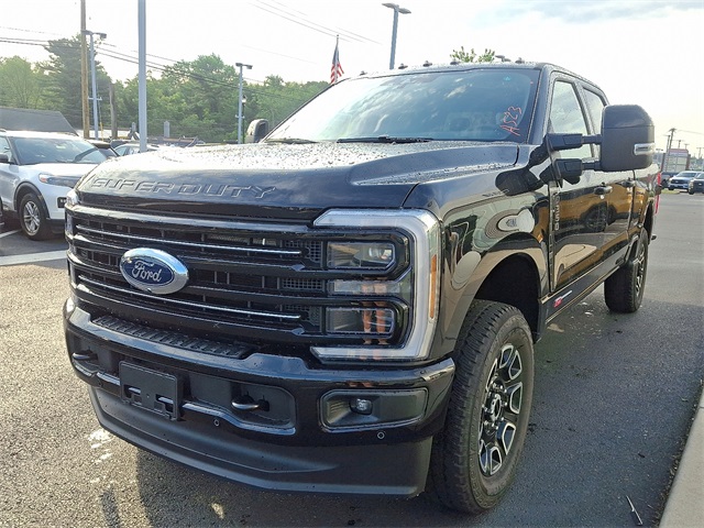 2025 Ford F-350 photo 3