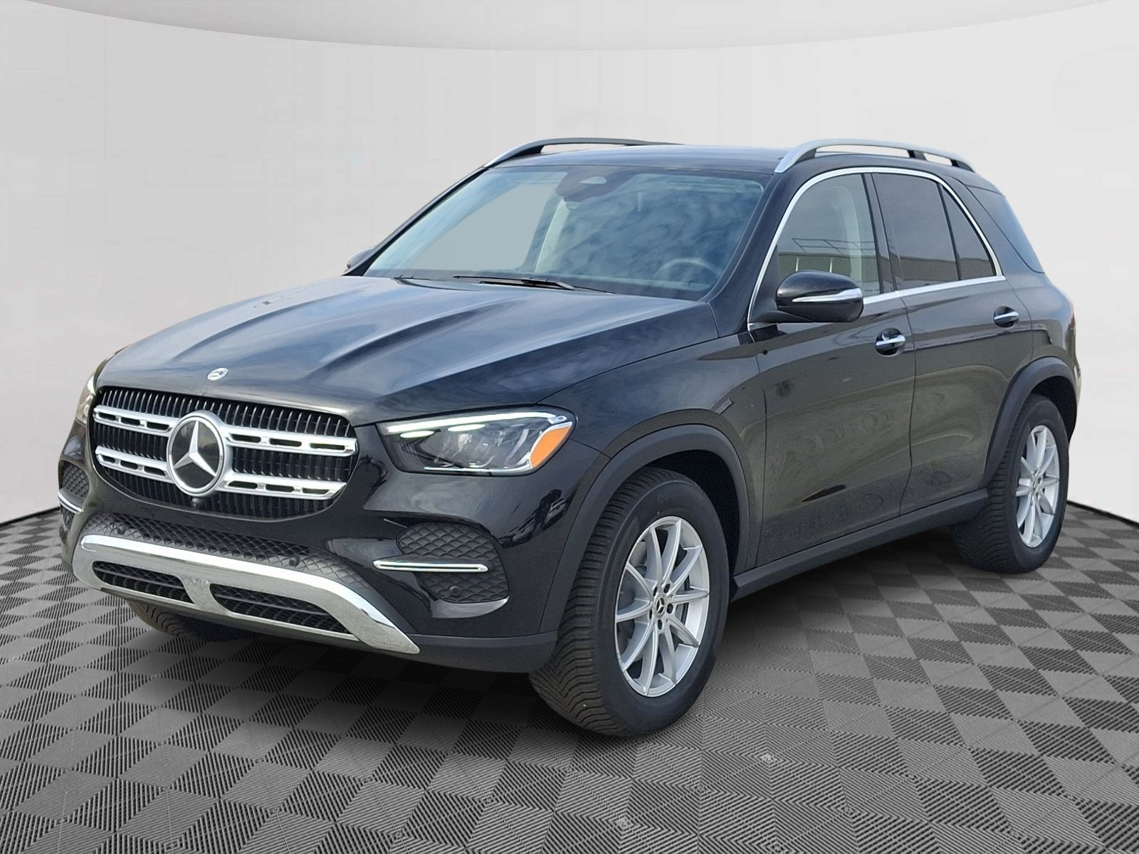 2025 Mercedes Benz GLE 350 4MATIC photo 3