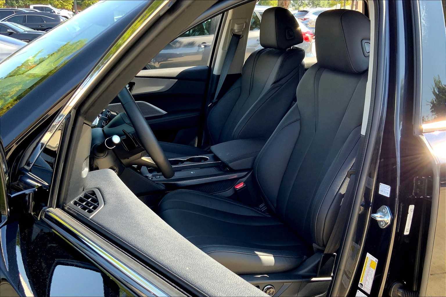 2025 Acura MDX photo 7