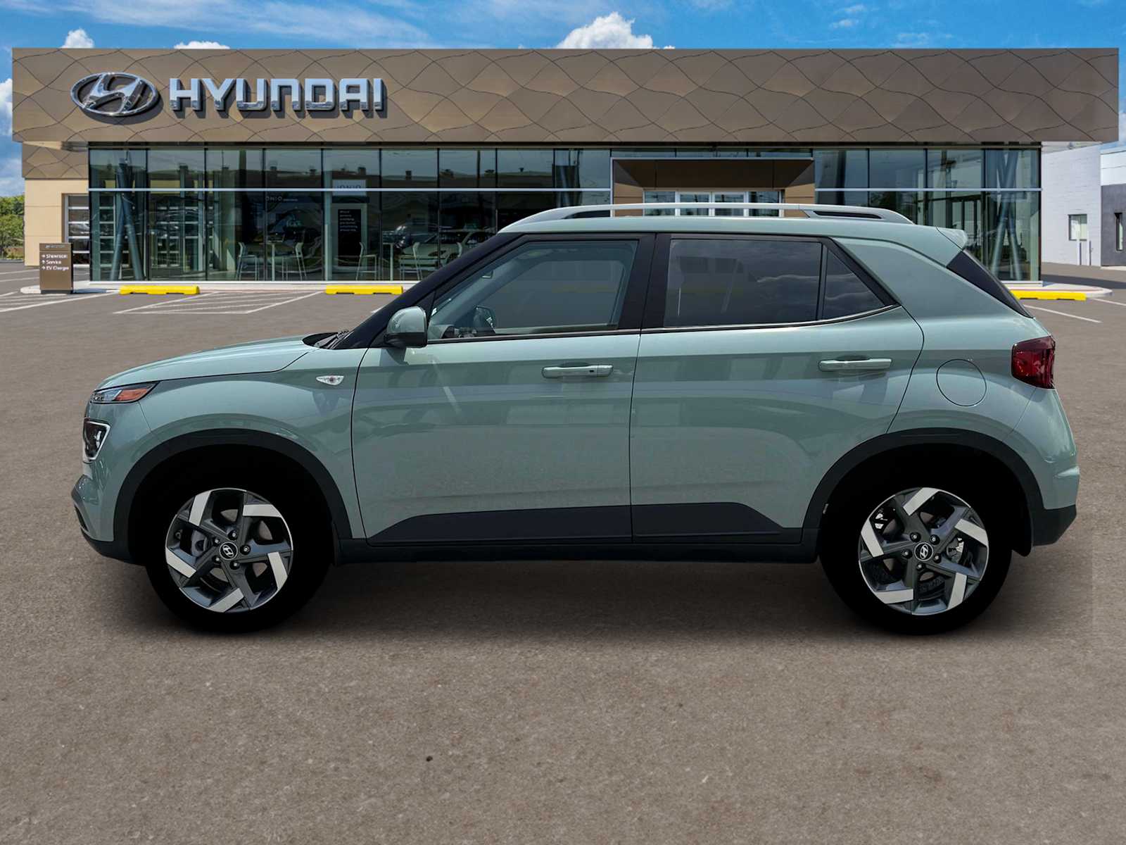 2025 Hyundai Venue Limited photo 3