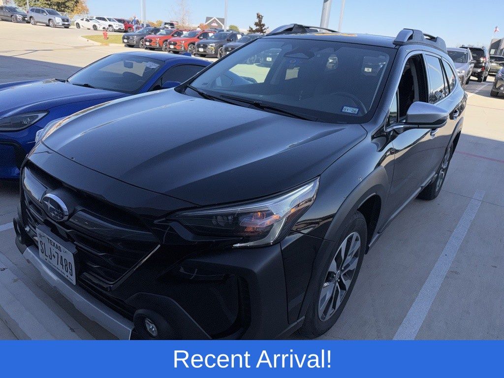 2023 Subaru Outback Touring's photo