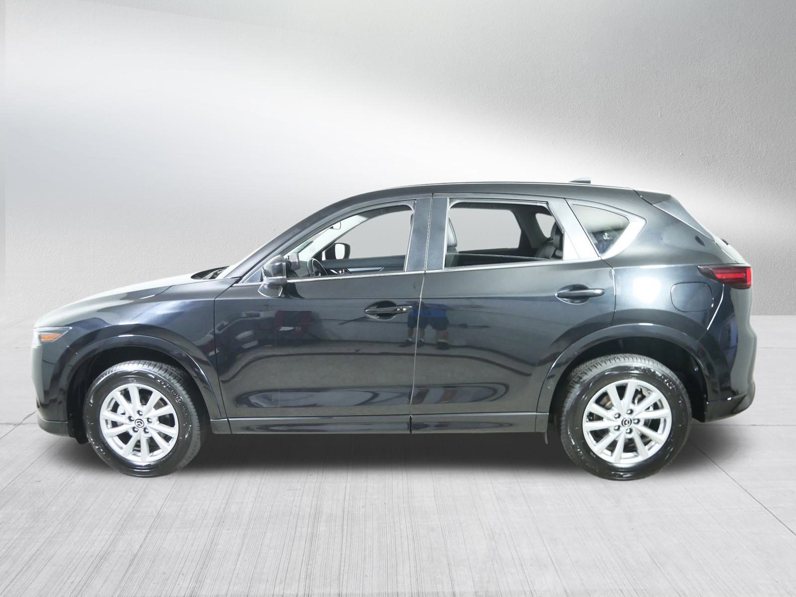 2024 Mazda CX-5 2.5 Select photo 4